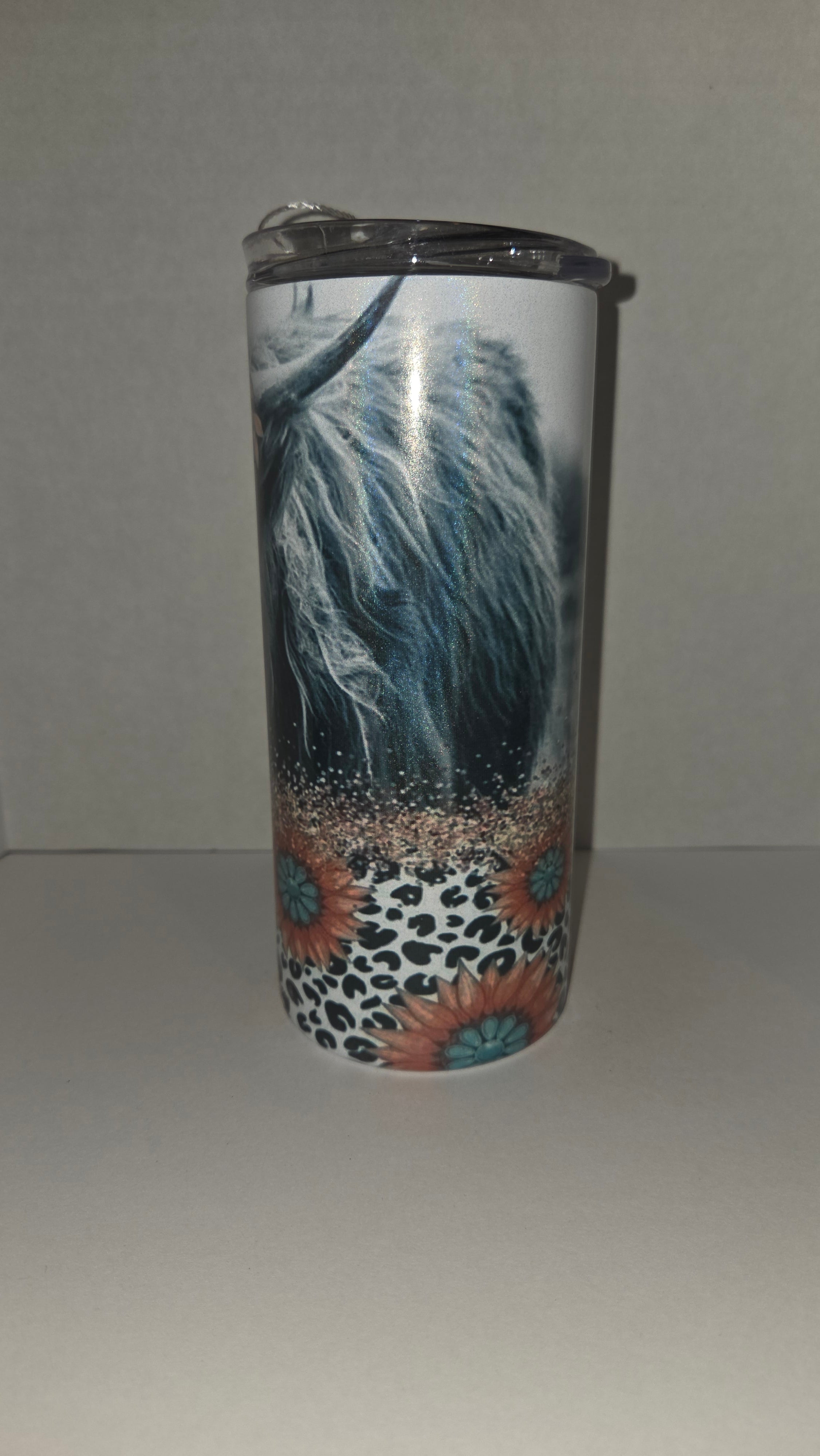 Highland cow (holographic)