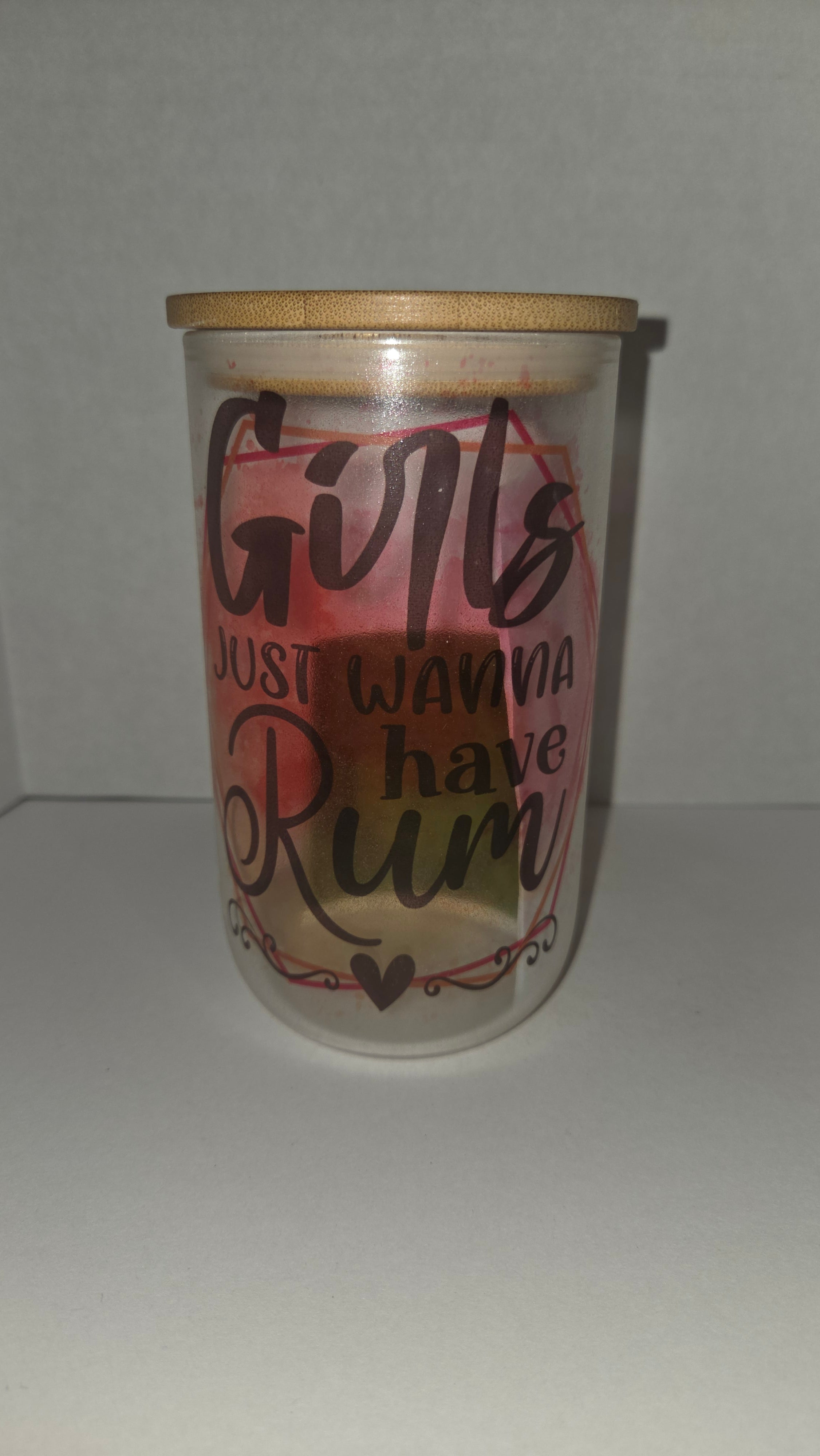 Girls just wanna have rum (Glow)